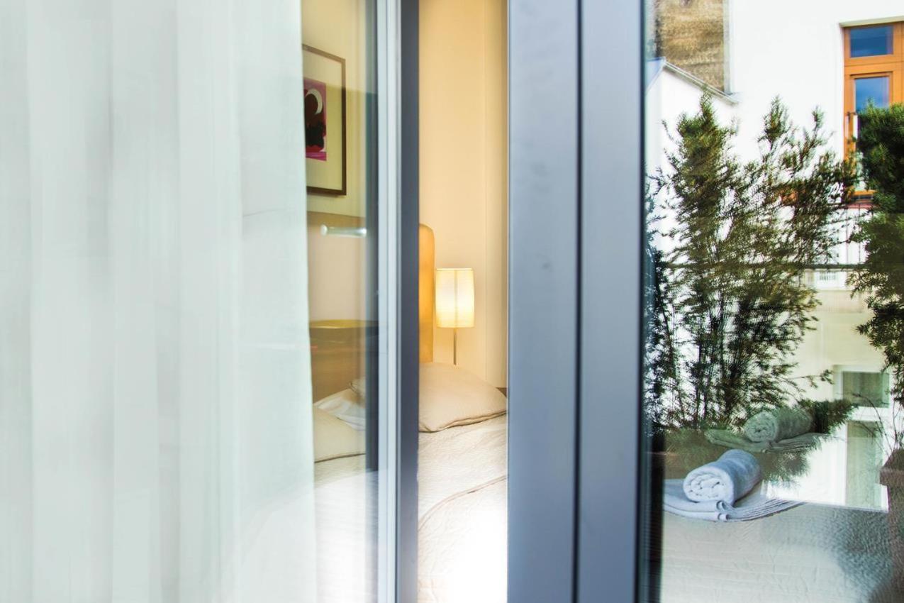 Main Square Studio With Terrace & Air Condition Krakow Luaran gambar