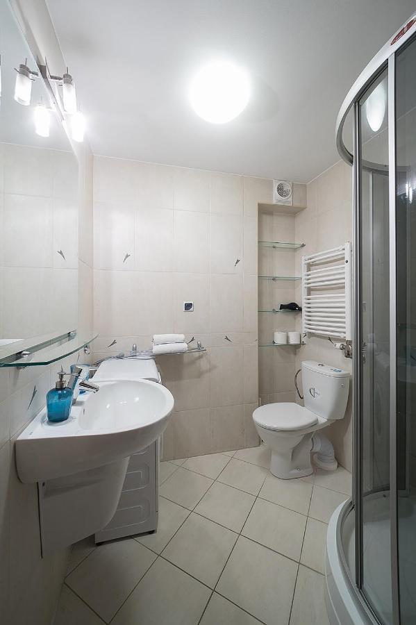 Main Square Studio With Terrace & Air Condition Krakow Luaran gambar